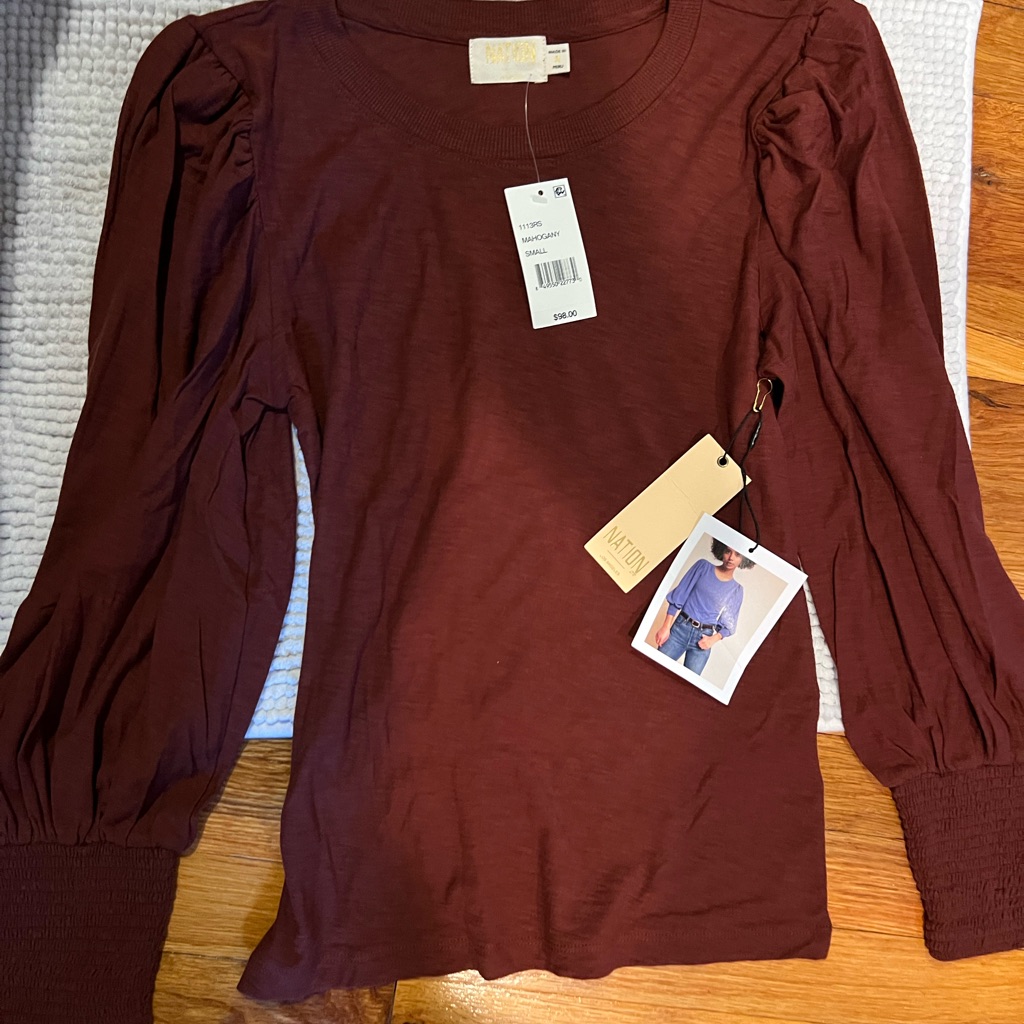 Women's Maroon Puff Sleeve Top